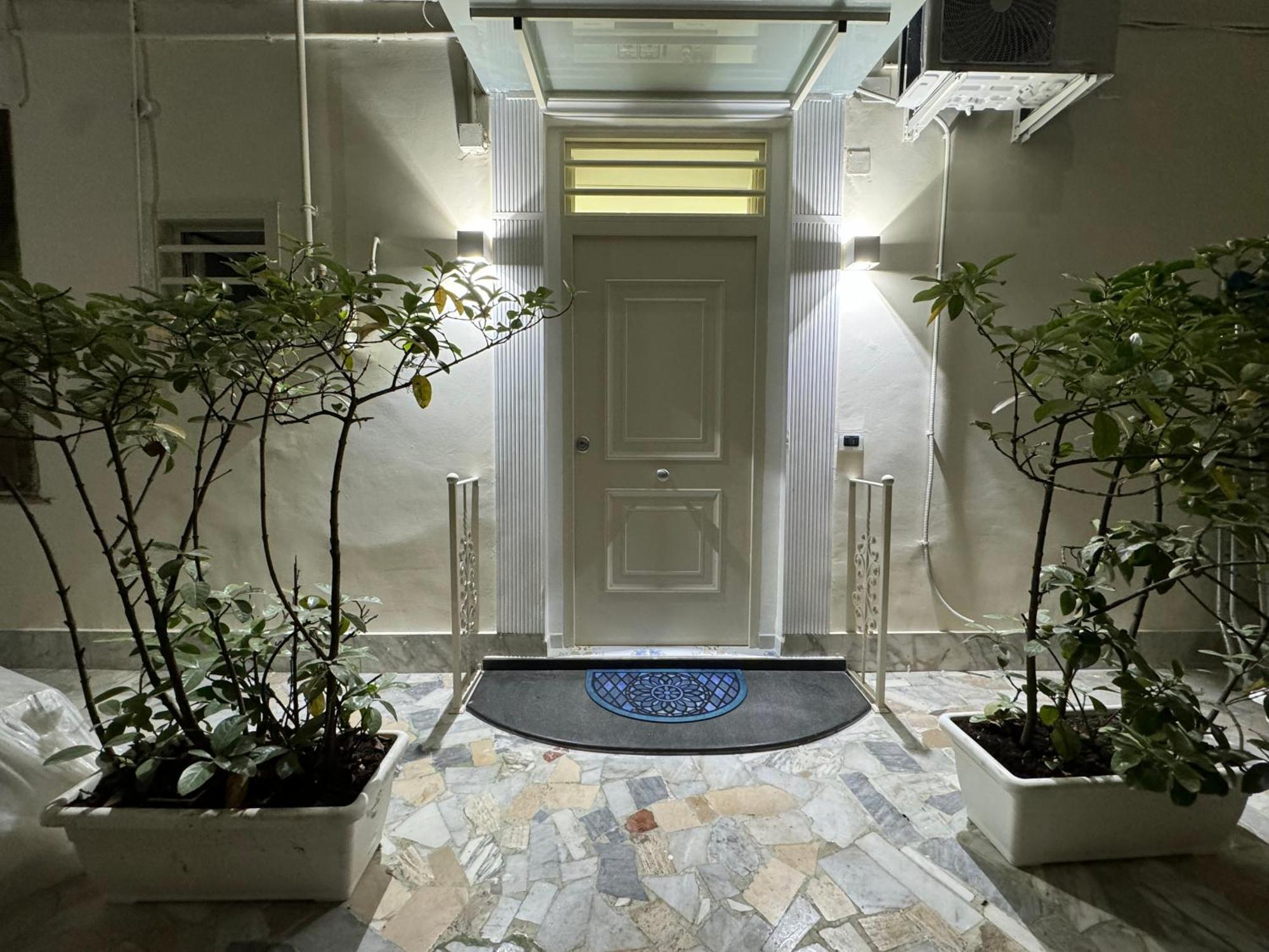 Dimora Poseidon Apartment Наполи Екстериор снимка